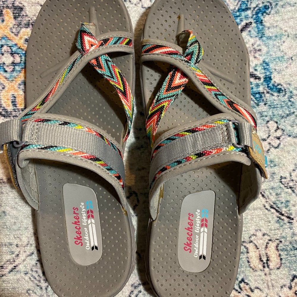 Skechers Women's Reggae-Trailway Sandal Flip-Flop Size 10